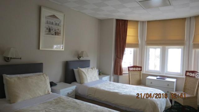 Hunters Lodge Guest House Саутхамптън Екстериор снимка
