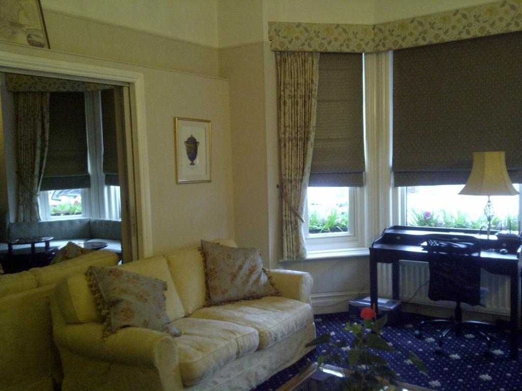 Hunters Lodge Guest House Саутхамптън Екстериор снимка