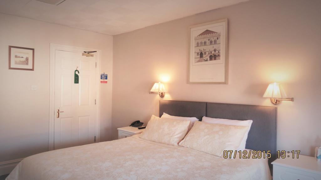 Hunters Lodge Guest House Саутхамптън Екстериор снимка