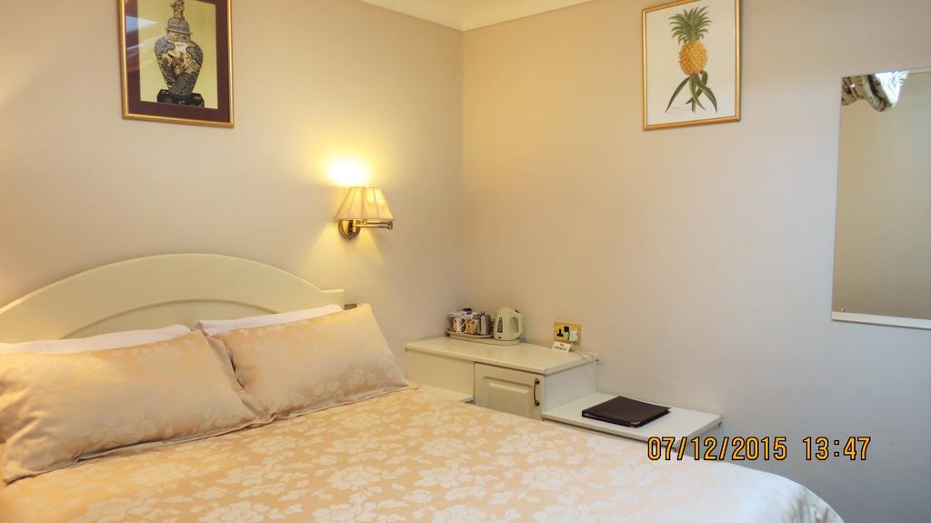 Hunters Lodge Guest House Саутхамптън Екстериор снимка