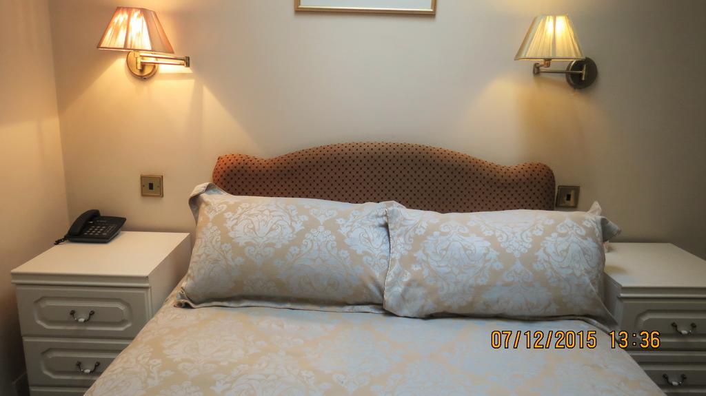 Hunters Lodge Guest House Саутхамптън Екстериор снимка