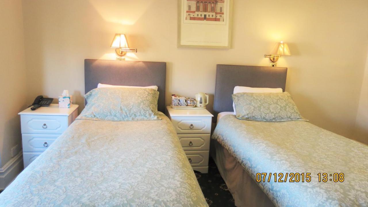 Hunters Lodge Guest House Саутхамптън Екстериор снимка